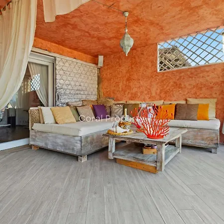 Апартаменты Yacht Terrace - Exclusive Waterfront View Center - By Coral *