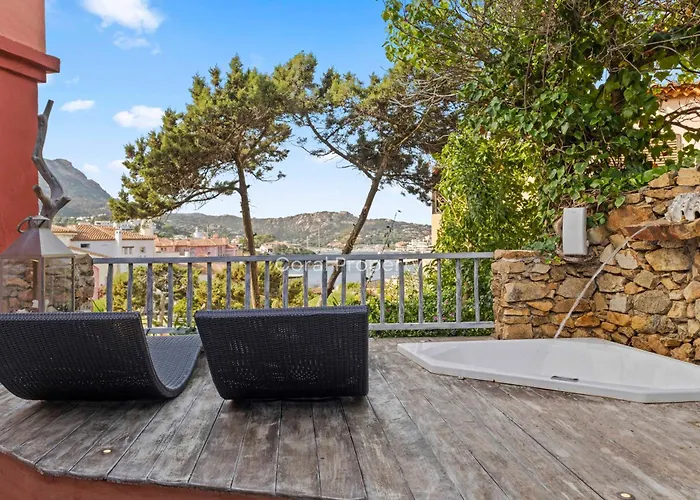 Apartman Yacht Terrace - Exclusive Waterfront View Center - By Coral