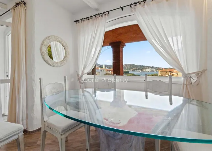 Yacht Terrace - Exclusive Waterfront View Center - By Coral * Порто-Черво