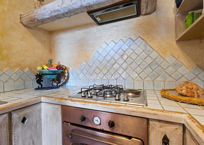 Апартаменты Yacht Terrace - Exclusive Waterfront View Center - By Coral