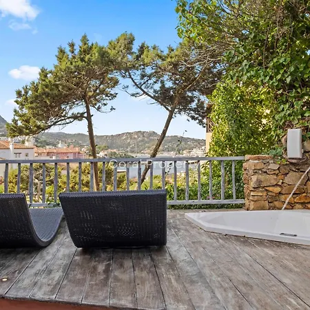 Apartment Yacht Terrace - Exclusive Waterfront View Center - By Coral