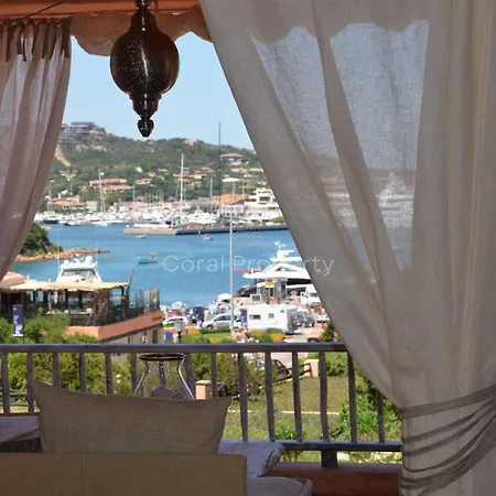 Yacht Terrace - Exclusive Waterfront View Center - By Coral شقة بورتو كيرفو