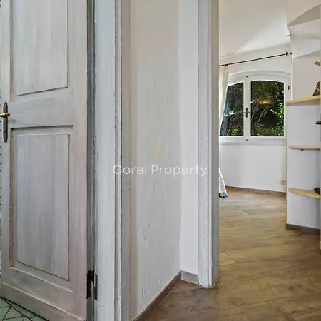 Yacht Terrace - Exclusive Waterfront View Apartment *