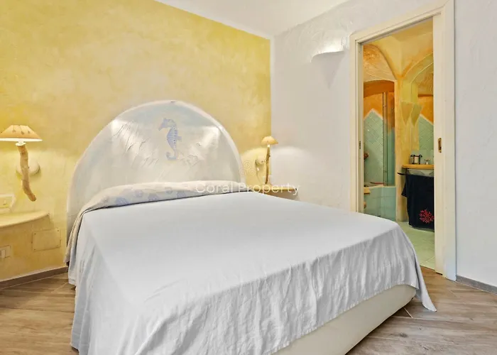 Yacht Terrace - Exclusive Waterfront View Center - By Coral Apartment *