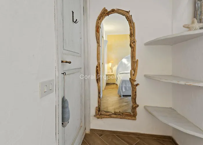 Yacht Terrace - Exclusive Waterfront View Center - By Coral Apartment