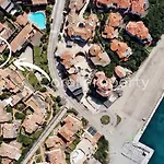 Yacht Terrace - Exclusive Waterfront View Center - By Coral