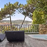 Yacht Terrace - Exclusive Waterfront View Center - By Coral Lägenhet Porto Cervo
